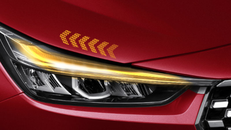 Cụm đèn hậu LED tinh xảo